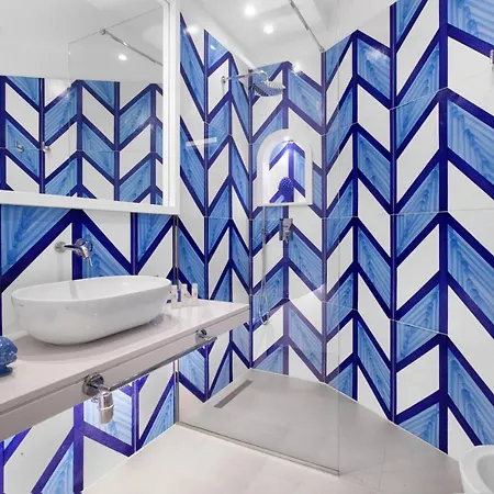 - Luis 2 11 Lejlighed