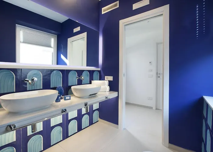 - Luis 2 11 Apartment