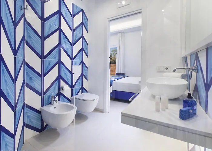 - Luis 2 11 Sorrento