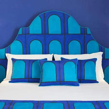 - Luis 2 11 * Península Sorrentina