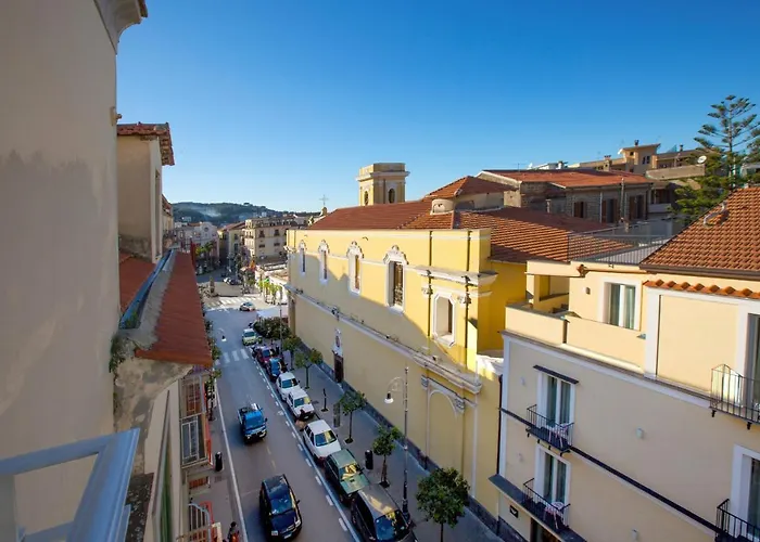 - Luis 2 11 Sorrento