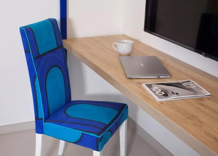 - Luis 2 11 Sorrento